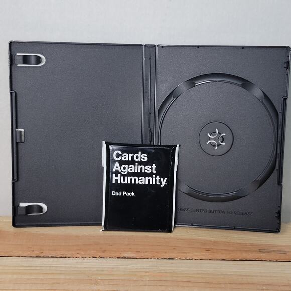 Cards Against Humanity: Dad Pack (Expansion Pack) - Picture 2 of 3